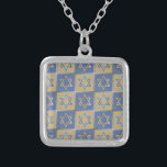 Collar Plateado Estrella Judaica De David Metalizado Gold Blue<br><div class="desc">Está viendo la colección de diseño de Lee Hiller. Coleccionista,  ropa,  regalos y objetos de colección Lee Hiller Photography o colección de arte digital. Puedes ver su fotografía de la naturaleza en http://HikeOurPlanet.com/ y seguir su blog de senderismo dentro del Parque Nacional de Hot Springs.</div>