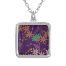 Flores silvestres en morado