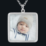 Collar Plateado Foto de encargo<br><div class="desc">Cree su propio regalo personalizado de la foto cerca añaden su propia foto, de su foto de familia querida a su foto adorable del mascota, para hacer su diseño único. Observe por favor: Las fotos mostradas en producto son fotos de la muestra con la filigrana para los propósitos de la...</div>