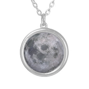 Collar Plateado Foto de luna gris