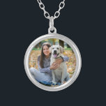 Collar Plateado Foto personalizada de Cute Mascota Dog Lover<br><div class="desc">Ahora puedes tener a tu mejor amigo contigo dondequiera que vayas con este collar de fotos del mascota de perro personalizado. ¡personalizar con tu foto favorita! ¡Un deber para cada madre de perro, amante de los perros y todos los amantes de las mascotas! DERECHOS RESERVADOS © 2020 Judy Burrows, Black...</div>