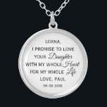 Collar Plateado La madre del regalo de la Boda de la novia desde G<br><div class="desc">Hermoso y clásico regalo para la Madre de la BRIDE de Groom personalizado con el nombre de la Madre de la Novia,  el nombre de Groom y la fecha boda</div>