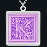 Collar Plateado Letra morada y rosa mayúscula K<br><div class="desc">Letra K de la tapa decorativa de tonos morados y rosas. Diseño disponible en productos seleccionados.</div>