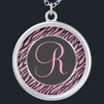 Collar Plateado Letra rosa cebra de papel de impresión R<br><div class="desc">Letra R manuscrita en rosa sobre fondo de impresión de cebra negra y rosa.</div>