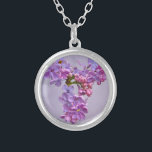 Collar Plateado Lilacs en primavera<br><div class="desc">Puedo coordinar con una invitación a la ducha de novia que he diseñado.</div>