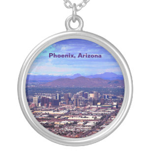 Collar Plateado Línea aérea de Phoenix Arizona en horario de veran