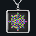 Collar Plateado Mandala del ambiente del hippy psicodélico del<br><div class="desc">Como un curador espiritual de la energía de la distancia profesional desde 2001, yo ha aprendido, convertido y utilizado el poder de la intención curativa de la energía. Toda mi JOYERÍA CON LA INTENCIÓN (r) lleva la energía curativa de la manifestación positiva. Este collar curativo de la mandala de la...</div>