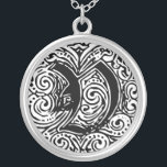 Collar Plateado Monarquia "V"<br><div class="desc">Letra minúscula monograma llamada monarquia. Texto de estilo victoriano vintage. Personalizar esto con tu obra de arte o texto. Transferir este diseño a cualquier producto.</div>