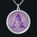 Collar Plateado Monograma<br><div class="desc">Crea tu propio monograma.</div>