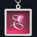 Collar Plateado Monograma de goma roja rosa<br><div class="desc">Diseño elegante y único con piedra de piedra. Modelación y renderización de nodrizas muy precisas en el estudio 3D Max de Bulgan Lumini.Parte de la serie Hyper Talismans.</div>