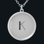 Collar Plateado Monograma inicial elegante Minimalista gris negro<br><div class="desc">Un regalo para ella. Un collar de cestería inicial monocromático,  elegante en su sencillez. Plata,  o plato plateado,  Gris y Negro. Cambie el inicial para personalizar para su destinatario.</div>