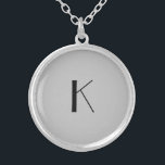 Collar Plateado Monograma inicial elegante Minimalista gris negro<br><div class="desc">Un regalo para ella. Un collar de cestería inicial monocromático,  elegante en su sencillez. Plata,  o plato plateado,  Gris y Negro. Cambie el inicial para personalizar para su destinatario.</div>