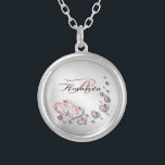 Collar Plateado Monograma Rosa Rosa Corazón brillante Gétrico Eleg<br><div class="desc">Monograma Peach Peach Peach Shiny Hearts Geométrico Elegante Collar El Collar Plateado. Diseño único,  bonito y elegante. Fácil de personalizar. El estilo de letra,  el tamaño y los colores se pueden cambiar. Elementos coincidentes disponibles.</div>