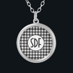 Collar Plateado Monogramado blanco negro de la placa de búfalo<br><div class="desc">Collar de plata monogramado en blanco y negro</div>