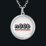 Collar Plateado n00b<br><div class="desc">newbie Globe Trotters se especializa en imágenes idiosincrásicas de todo el mundo. Aquí encontrará tarjetas de felicitación únicas, postales, Posters, Mousepads y más.</div>
