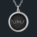 Collar Plateado Oops Shrug Emoticon ¯\_(シ)_/ Ø Kaomoji japonés<br><div class="desc">El Humor Geek Gracioso Kaomoji Con La Cabeza Innocent Oops Avergonzando Emoticonos Japoneses ASCII Texto Arte Cara Marcos. Globe Trotters se especializa en imágenes idiosincrásicas de todo el mundo. Aquí encontrará tarjetas de felicitación únicas,  postales,  Posters,  Mousepads y más.</div>