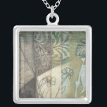 Collar Plateado Panel de jardín con hojas, flores y hierba<br><div class="desc">Un agradable panel de jardín con hojas,  flores y hierba en un bosquejo abstracto. La mezcla de colores atrae la atención,  con mucho en el cuadro. ¡Un comienzo de conversación fácil que podría encontrar un lugar de bienvenida en tu pared!</div>