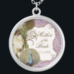 Collar Plateado Pavo real del vintage y madre de las aguafuertes<br><div class="desc">Este pavo real del vintage, damasco y diseño elegantes de las aguafuertes se ofrece en una amplia gama de los productos del boda incluyendo invitaciones. Este collar del recuerdo de la plata esterlina es perfecto para un regalo nupcial de la ducha para la novia, para los regalos de las damas...</div>