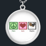 Collar Plateado Peace Love Beagles<br><div class="desc">Una señal de paz,  corazón y un lindo beagle. Me encanta este regalo de perro de bonito para los dueños de los beagles.</div>