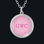 Collar Plateado Personalizado de ráfagas de sol rosado estilo vint<br><div class="desc">Dibujo de estilo Sunbeam con monograma. Versión rosa. Collares personalizados. Edite las iniciales para convertirlo en un producto personalizado,  guárdelo como un monograma de 3 letras o consiga un monograma de 2 letras. Idea de regalo.</div>