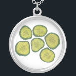 Collar Plateado Pickle Chips Green Kosher Dill Sweet Pickle Chip<br><div class="desc">El diseño del collar incluye un ilustracion de marcadores original con chips de encurtido verde. ¡Ideal para tu aficionado favorito al puerco o al pepinillo!</div>