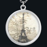 Collar Plateado Regalo del amor de la torre Eiffel de París de la<br><div class="desc">Un recuerdo/un regalo del amor para los amantes/los recienes casados/compromiso/boda/aniversario o cualquier persona que tienen recuerdos encariñados en París. Completamente adaptable. Personalícela por favor con su propio texto o suprímalos todos.</div>