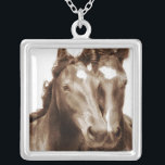 Collar Plateado Retrato de caballo III<br><div class="desc">Animales</div>