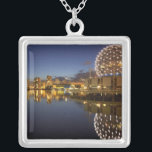 Collar Plateado Science World y CBD reflejados en False Creek,<br><div class="desc">DERECHOS DE AUTOR David Wall / DanitaDelimont.com| CN02 DWA0002.jpg| Science World y CBD reflejados en False Creek,  Vancouver,  Columbia Británica,  Canadá</div>