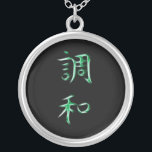 Collar Plateado Símbolo japonés de la caligrafía del kanji de la<br><div class="desc">Para más bién esto, visita Sobre este diseño: El kanji es los caracteres chinos logográficos (o ideaographic) adoptados que se utilizan en el sistema de escritura japonés moderno. El término japonés "kanji" para los caracteres chinos significa literalmente los "caracteres de Han" y es el mismo término escrito en la lengua...</div>