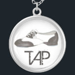 Collar Plateado Tap Shoe Tapper Dance Teacher Bailarina Tapdance G<br><div class="desc">Cuenta con un ilustracion original de un zapato de baile de choque en blanco y negro de estilo oxford. ¡Ideal para tu profesor de baile, dueño de estudio o tapper favorito! ¿No ves lo que estás buscando? ¿Necesita ayuda con la personalización? Haga clic en "Recaucaheartsny" (esquina superior derecha) y luego...</div>