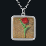 Collar Plateado tulipán amarillo y rojo<br><div class="desc">Tulipán rojo y amarillo primavera,  roca marrón en el lago Arrowhead. Foto de Sandy Closs. Pascua,  flores,  flores rojas,  primavera,  valentina,  valentinas,  boda,  bodas,  San Valentín</div>