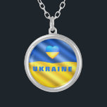 Collar Plateado Ucrania - Paz - Bandera ucraniana - Apoyar la libe<br><div class="desc">Estoy Con Ucrania - Paz - Bandera Ucraniana - Apoyo a la Libertad - Juntos Fuerte - ¡Victoria a la Libertad! Se pueden transferir más de 1000 productos Zazzle. ¡Estamos Con Ucrania!</div>