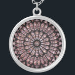 Collar Plateado Vitral de la catedral del vintage<br><div class="desc">Vitral de Notre Dame de Paris,  Francia Ca 1250.  Gran regalo católico y cristiano para él así como un recuerdo del viaje para sí mismo y para la familia y los amigos.</div>