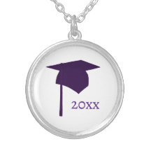 Collares morados de tapón de graduación con año