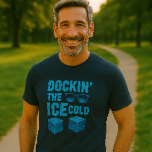 Colocar la camiseta azul de la marina fría helada