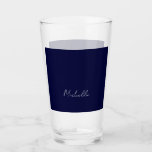 Color azul marino Plata Nombre propio moderno Cali<br><div class="desc">Este producto fue muy bueno y me encanta lo fácil que es para el diseño personalizar. El diseño era muy sencillo,  así que me siento muy complacido cuando lo creo.</div>