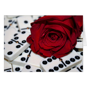 Color de rosa y dominós