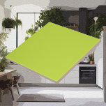 Colores modernos - Azulejos de cerámica amarillo-v<br><div class="desc">Eleva tu experiencia de regalo con nuestra cerámica en amarillo-verde brillante, la base perfecta para presentar tus regalos envueltos. Utilícelos como galletas elegantes y prácticas para tomar bebidas o como piezas de exhibición elegantes para exhibir tus tesoros envueltos. Las baldosas de cerámica de colores sólidos le dan un toque de...</div>