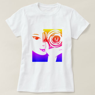 Colorida camiseta fotográfica