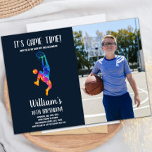 Colorida invitación al cumpleaños del baloncesto c