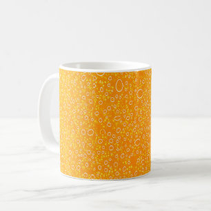 Colorida taza de café de cerveza