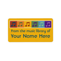 Coloridas notas musicales y etiquetas musicales