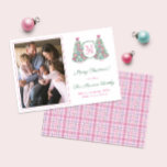 Colorido monograma maximalista Feliz Navidad<br><div class="desc">* Crédito de la foto: Fotografía © Storytree Studios, Stanford, CA ** / Audaces y coloridas Navidades de estilo maximalista Tarjeta fotográfica Holidays con espacio para un monograma de una sola letra y una foto familiar. La parte delantera cuenta con un árbol de vacaciones verde en una plantación de chinoiserie...</div>