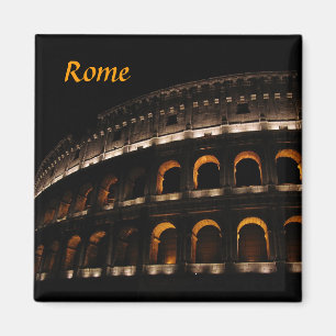 Colosseum en el imán de la noche