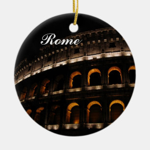 Colosseum en el ornamento de la noche