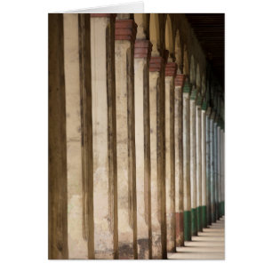 Columnas de edificio, La Habana, Cuba