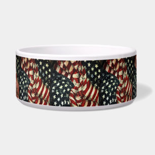 Comedero Bandera estadounidense-camuflaje por Shirley Taylo