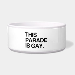 Comedero Este desfile es gay
