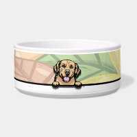 Lindo Golden Retreiver espiando, comida o bebida