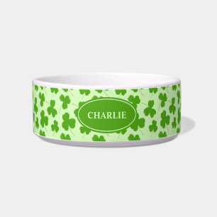 Comedero Patrón de Shamrock corto personalizado verde